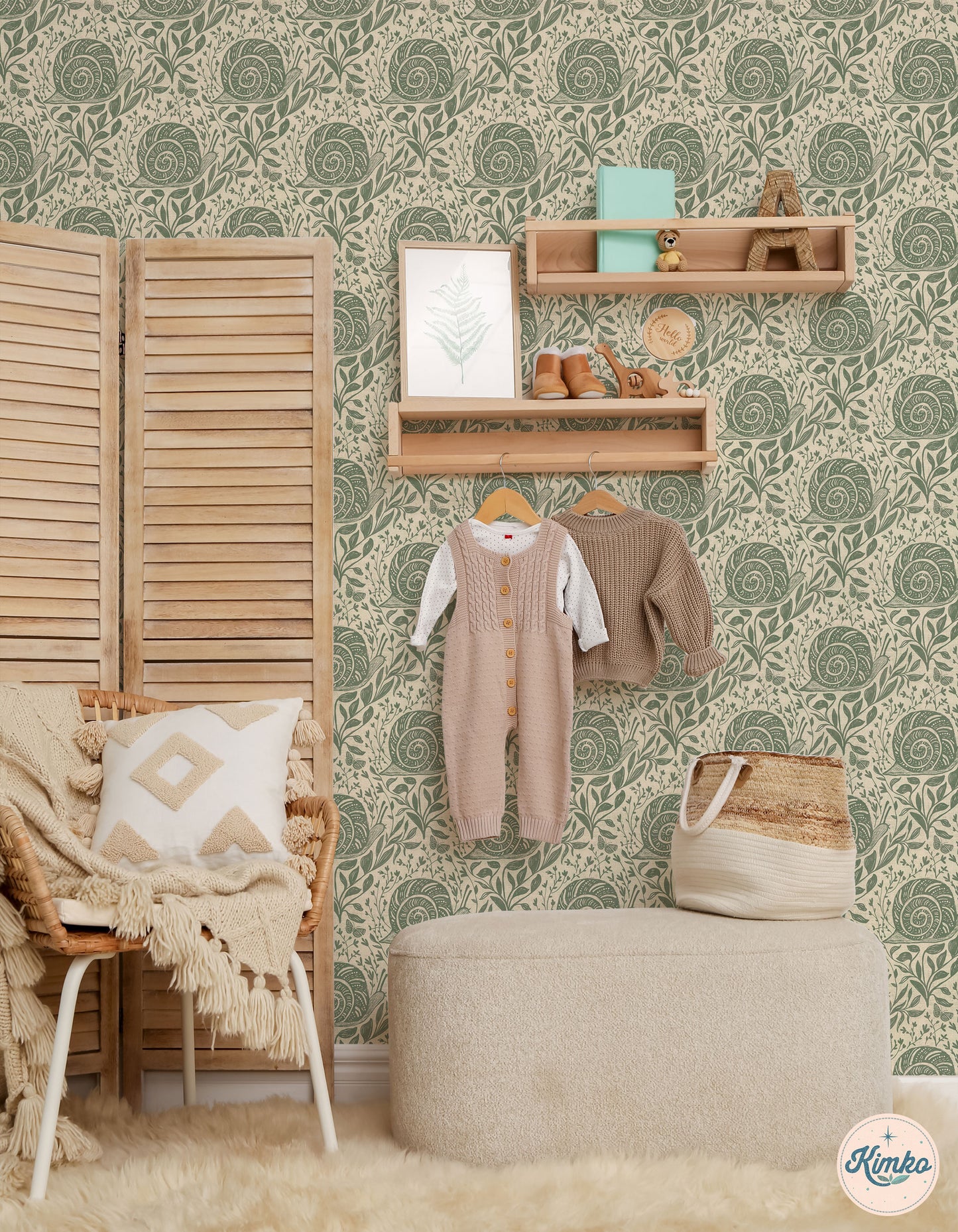 Sylvie the Snail Wallpaper in Pixie Moss